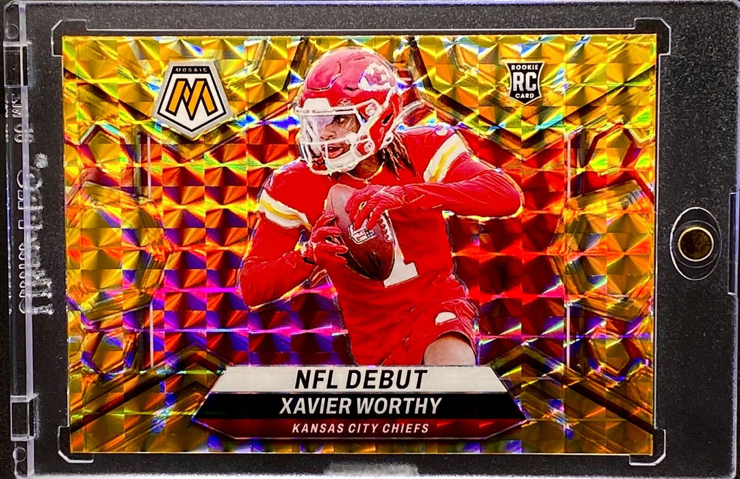 Xavier Worthy ROOKIE YELLOW GOLD REFRACTOR INVESTMENT CARD CHIEFS w/HOLDER