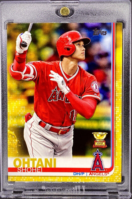 Shohei Ohtani RARE YELLOW ROOKIE CUP CARD SSP ANGELS/DODGERS w/CASE