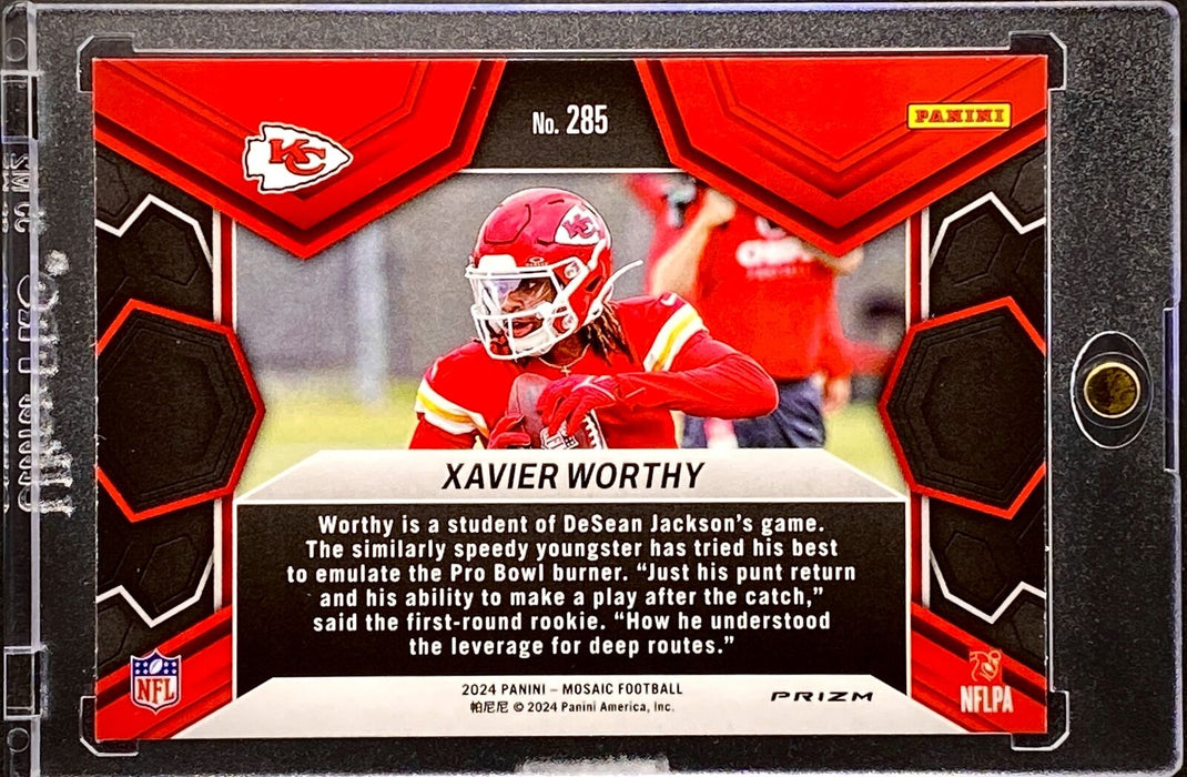 Xavier Worthy ROOKIE YELLOW GOLD REFRACTOR INVESTMENT CARD CHIEFS w/HOLDER