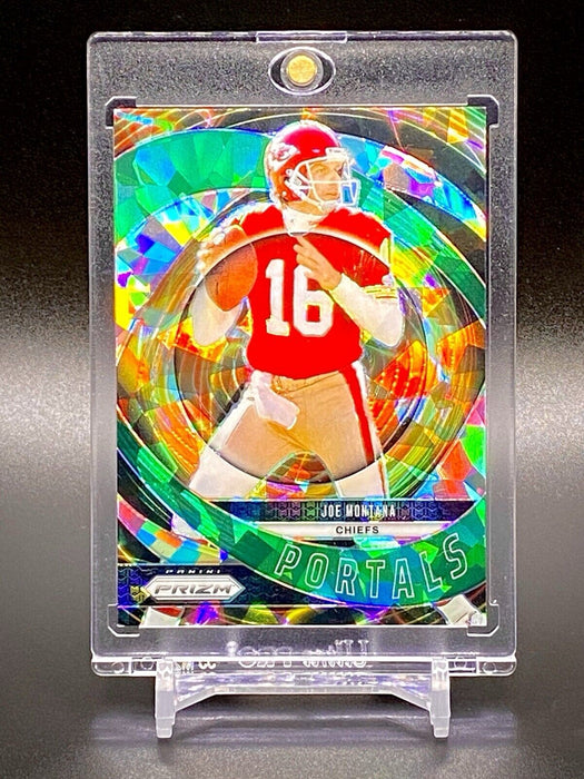 Joe Montana RARE GREEN ICE REFRACTOR CARD SP CHIEFS HOF w/CASE