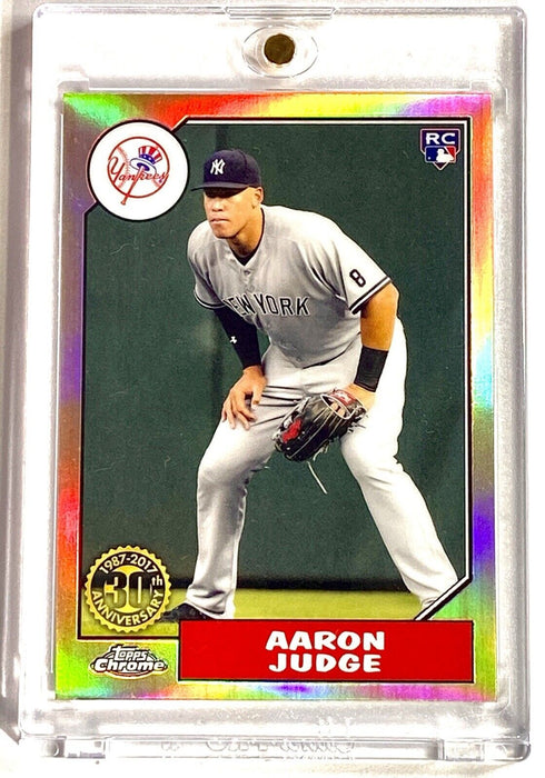 Aaron Judge ROOKIE REFRACTOR CARD SP CHROME YANKEES