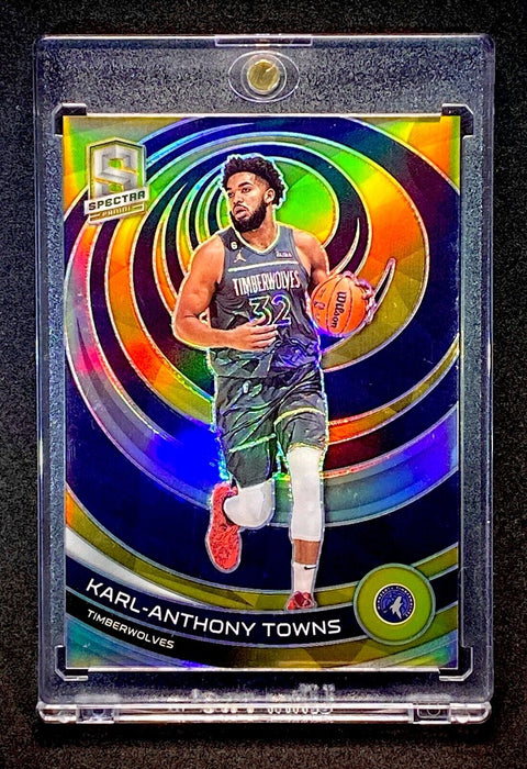 Karl-Anthony Towns GOLD REFRACTOR PRIZM #/10 SSP KNICKS/TIMBERWOLVES CARD