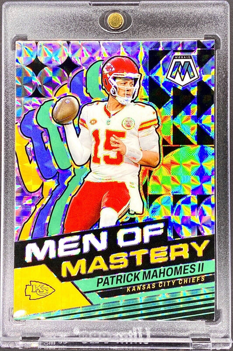 Patrick Mahomes SILVER REFRACTOR INSERT CARD CHIEFS W/CASE